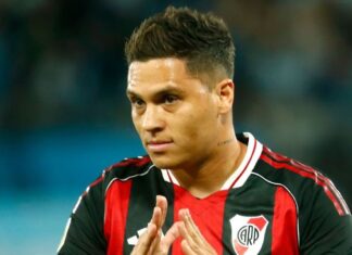 River Plate leva gol no fim, protagoniza novo ‘vexame’ e pode depender até do Boca Juniors para ir à Libertadores
