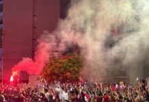 Torcida rubro-negra recebe Flamengo em Lima com festa e expectativa para final