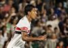 Luiz Gustavo perde a paciência após 6 a 0 e manda forte recado no São Paulo: ‘Acabou, não dá mais’