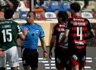 Simon diz que Pulgar deveria ter sido expulso por entrada em Fuchs durante Palmeiras x Flamengo: ‘Sorte que não quebrou’