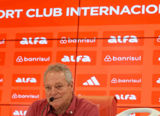 Abel Braga pede desculpas após fala homofóbica em apresentação no Internacional