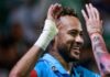 Neymar vira destaque em jornal espanhol após hat-trick no Santos: ‘Mancando, sem ritmo, com joelho quebrado e acima dos demais’