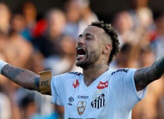 Neymar confirma cirurgia após ajudar Santos contra rebaixamento e despista sobre permanência: ‘Vamos ver o que é melhor para todo mundo’