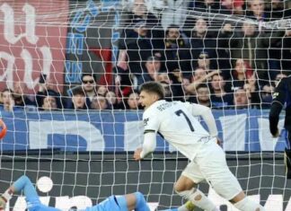 Primo gol in Serie A di Benedyczak: il Parma vince a Pisa