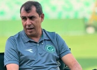 Goiás confirma demissão de Fábio Carille após não subir na Série B do Brasileirão