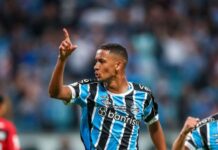 Grêmio recusa proposta do futebol turco por atacante