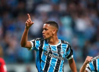 Grêmio recusa proposta do futebol turco por atacante