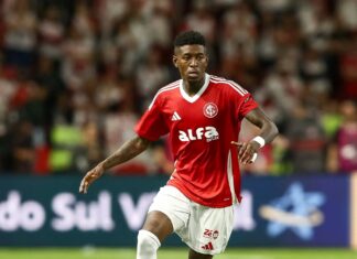 Flamengo intensifica negociações por Vitão, do Internacional, após Copa Intercontinental