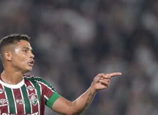 Thiago Silva é direto sobre ‘apontar o dedo’ pós-derrota para o Vasco e critica postura do Fluminense: ‘Paramos de jogar’