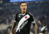 Coutinho fala em ‘guerra’ na Copa do Brasil e desabafa por mês complicado do Vasco: ‘Vem muita porrada de fora…’