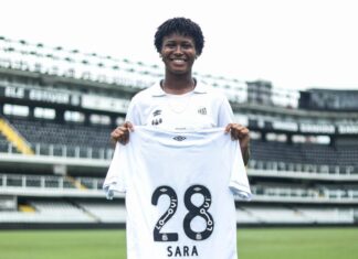 Revelação da categoria de base feminina, Sara assina seu primeiro contrato profissional – Santos Futebol Clube