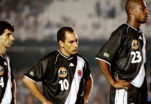 Ex-Vasco lembra lance que poderia ter mudado final contra Corinthians no Mundial de 2000: ‘Se tivesse VAR…’