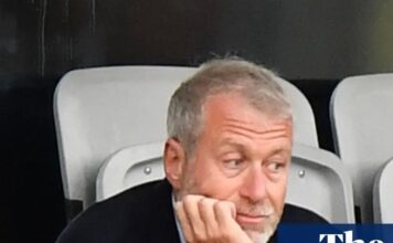 UK will transfer £2.5bn of Abramovich cash to Ukraine fund, Starmer says