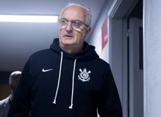 Diferente! Corinthians está escalado para enfrentar o Vasco