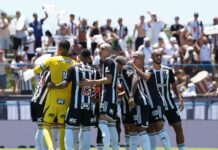 Quem é o jovem lateral que pode retornar ao Atlético, segundo jornalista