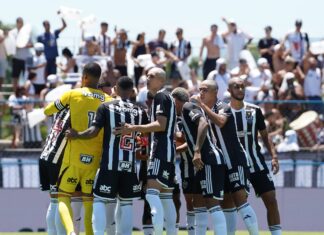 Quem é o jovem lateral que pode retornar ao Atlético, segundo jornalista