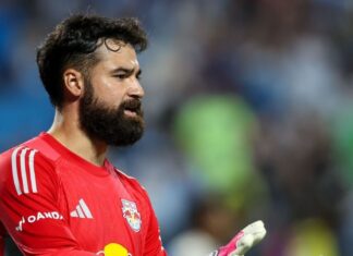 Carlos Coronel: os bastidores de como São Paulo contratou reserva para Rafael em apenas 10 minutos