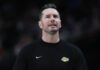 Técnico dos Lakers detona time e promete reunião ‘desconfortável’ com LeBron, Doncic e cia.
