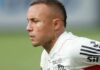 Ex-Grêmio recusa negócio para jogar no Santos