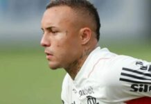 Ex-Grêmio recusa negócio para jogar no Santos