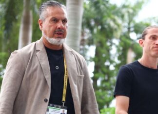 Bastidores: como desejo de Filipe Luís e ‘sprint’ de Boto resolveram impasse por renovação no Flamengo