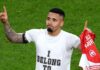 Arsenal vence Aston Villa com gol de Gabriel Jesus e Magalhães e fecha 2025 no topo da Premier League