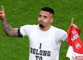 Arsenal vence Aston Villa com gol de Gabriel Jesus e Magalhães e fecha 2025 no topo da Premier League