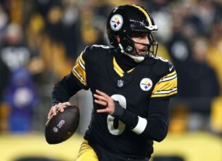 Steelers de Aaron Rodgers vencem ‘batalha final’ contra Ravens e vão aos playoffs da NFL