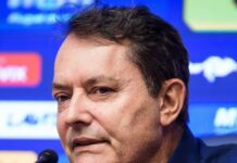 Pedrinho reúne elenco do Cruzeiro e avisa que não vai vender Kaio Jorge para o Flamengo