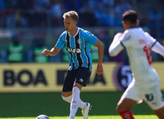 Presidente do Atlético-GO exalta profissionalismo de ex-Grêmio