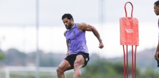 Hulk desabafa, fala em “falta de projeto esportivo”, mas diz que irá cumprir contrato