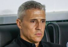 São Paulo costura acordo para negociar meia xodó de Crespo com rival do Brasileirão