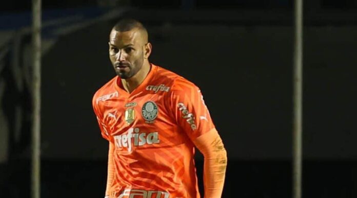 Grêmio volta a negociar com jogador do Palmeiras