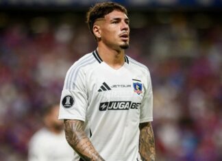 Vasco anuncia a contratação do zagueiro Alan Saldivia, segundo reforço para 2026