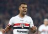 Alisson dá ‘sinal verde’ ao Corinthians por negociação; São Paulo busca troca, mas esbarra em vontade de rivais