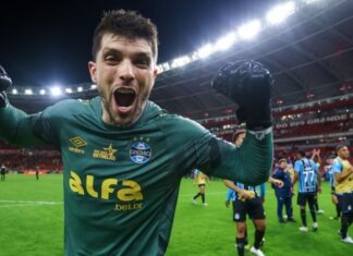 Grêmio encaminha saída de goleiro