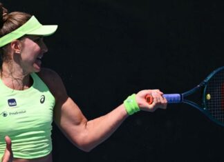 Bia Haddad cai para tenista número 105 do mundo e se despede do Australian Open na estreia