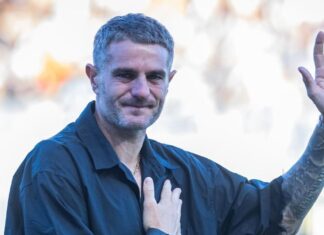 Com reservas, Vasco empata com Nova Iguaçu e não sai do zero no adeus de Vegetti