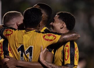 Piquerez fala em ‘vergonha’ após goleada sofrida pelo Palmeiras e dispara: ‘O que vamos falar no vestiário, vai ficar lá’