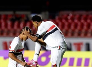 São Paulo dá show no Morumbis, elimina ‘sensação’ Ibrachina e vai em busca do bi da Copinha contra Cruzeiro