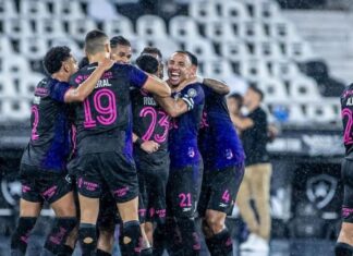 Botafogo vence o Bangu sem sustos e mantém liderança de seu grupo no Carioca