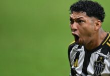 Rony, ex-Palmeiras e no Atlético-MG, tem negociações avançadas com o Corinthians; veja os detalhes