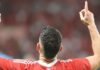 Internacional marca três gols em oito minutos e vira sobre o Grêmio no Gaúcho