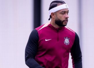 Memphis Depay jogará contra o Flamengo? Vai renovar contrato? Veja planos do Corinthians