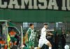 Santista que imitou avião para torcida da Chapecoense é intimado e pode ser banido por até 3 anos dos estádios