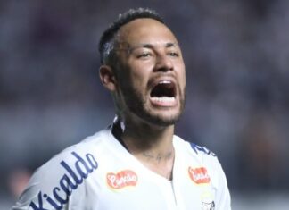 Santos aplica chapéu no Corinthians e anuncia atacante medalhão do Brasileirão