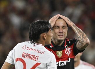 Flamengo enfrenta dilemas na ponta esquerda e busca definição para ataque