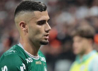 Andreas Pereira será denunciado por ‘catimba’ em pênalti em Corinthians x Palmeiras e pode ser suspenso pelo TJD-SP