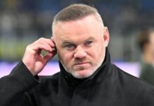 Rooney se revolta com destaque dado a torcedor cabeludo do United: ‘O colocaria do outro lado do país, não aguento mais isso’