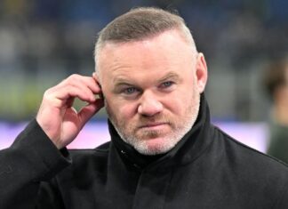 Rooney se revolta com destaque dado a torcedor cabeludo do United: ‘O colocaria do outro lado do país, não aguento mais isso’